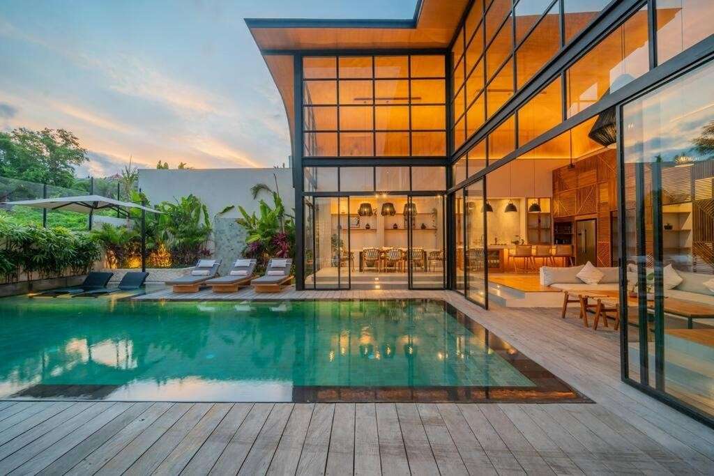 Luxury modern villa in Bali with infinity pool and sunset view